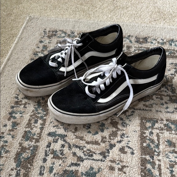 Vans Black and White Sneakers - Picture 2 of 6